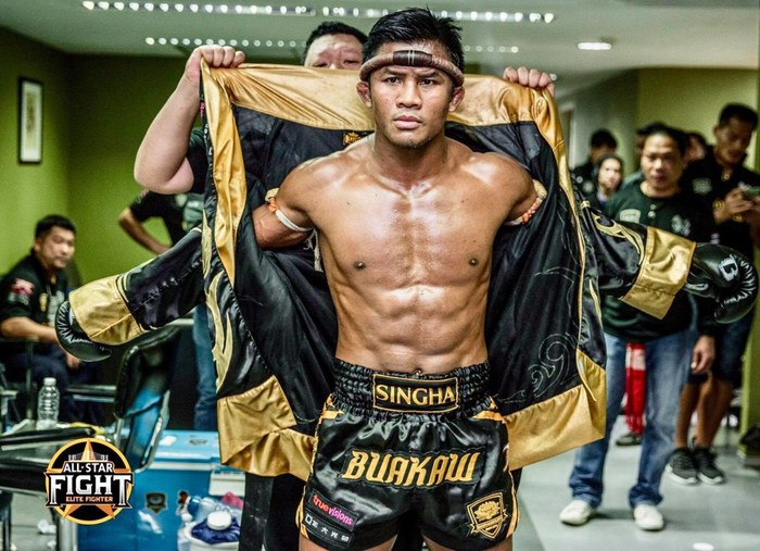 泰拳王播求36岁依然单身,中国白富美带嫁妆倒追多年无结果|泰国|沈晶