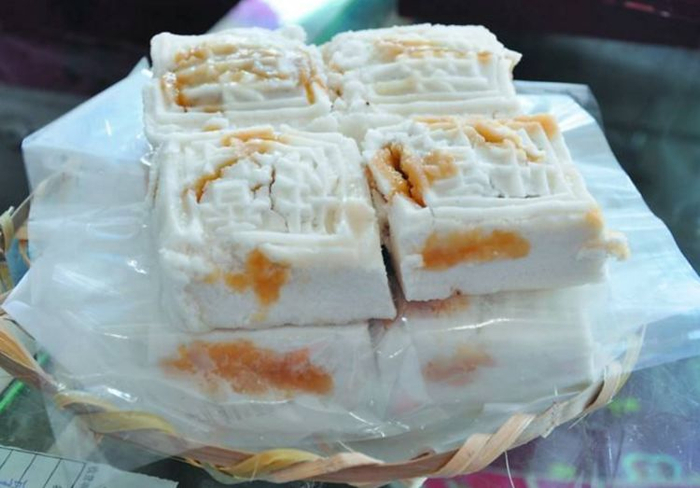 百年传统小吃“白玉方糕”,香软甜糯唇齿留香,要吃还得预订_新浪新闻