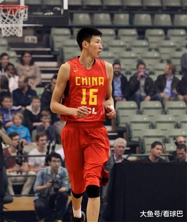 周琦在CBA时年薪是多少? 看了后才知道, 比NBA还抠门