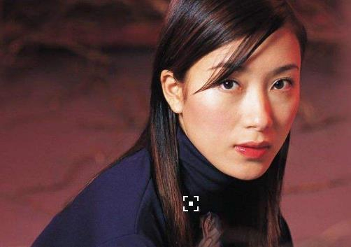 从著名龙套女王,到TVB的一线花旦,杨怡的经历也是一段传奇