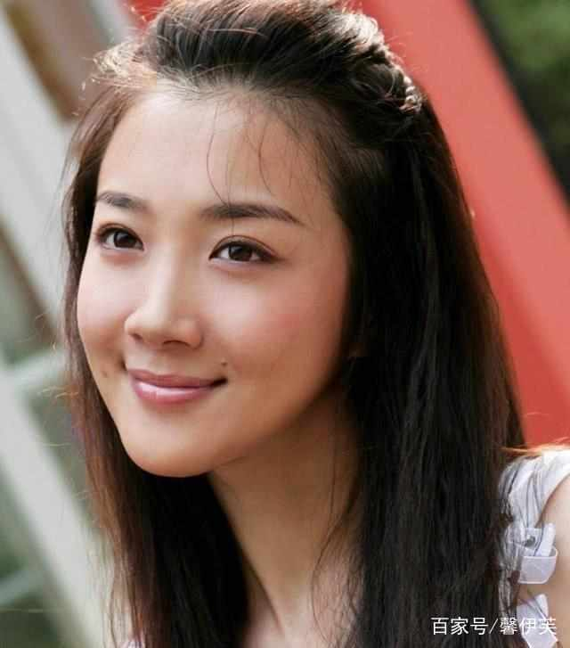 15岁上大学，被叶璇的狗咬伤整容5次，36岁李依晓靠《知否》逆袭|古装|演技|戏曲|影视剧|剧中_新浪娱乐_新浪新闻