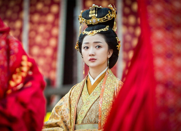 原来,韩侂胄的族侄孙女韩皇后死后,宋宁宗想册立杨贵妃为皇后.