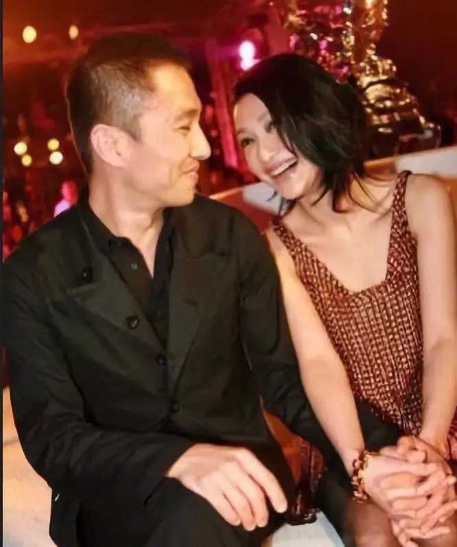 前任跳楼,男女通吃,你一定没见过这样的周公子