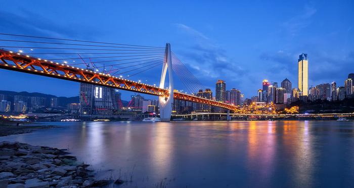 中国崛起最快的城市，3次成为直辖市，如今跃居中国一线城市