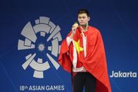 律师:孙杨穿不同运动服领奖是商业违约