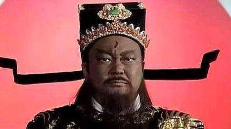 包公的头上为什么会有月牙呢？这类传说也真是有意思