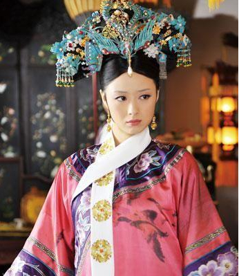 历史上真实的华妃年世兰,为雍正生下四个女儿|齐妃|贵妃|皇后|剧中|命妇_新浪新闻
