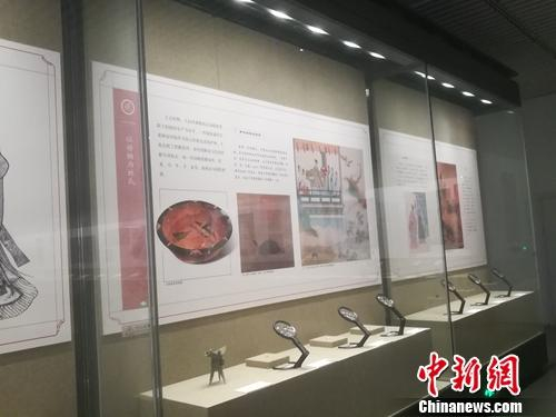  展厅内一角。上官云 摄