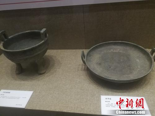  展厅内的一些展品。上官云 摄