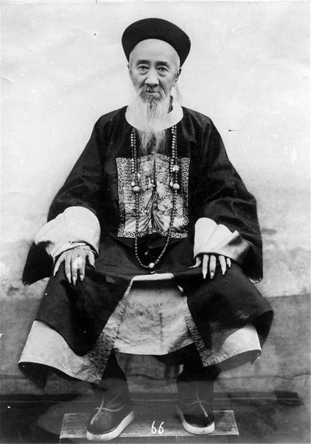 清朝官员老照片，和珅的真实画像，和电视剧相差甚远！|和珅|画像|电视剧|小妾|董恂_新浪新闻