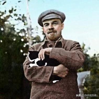 演讲家列宁的彩色照片:列宁晚年爱玩猫,妻子温文尔雅像明星|列宁|妻子|演说家
