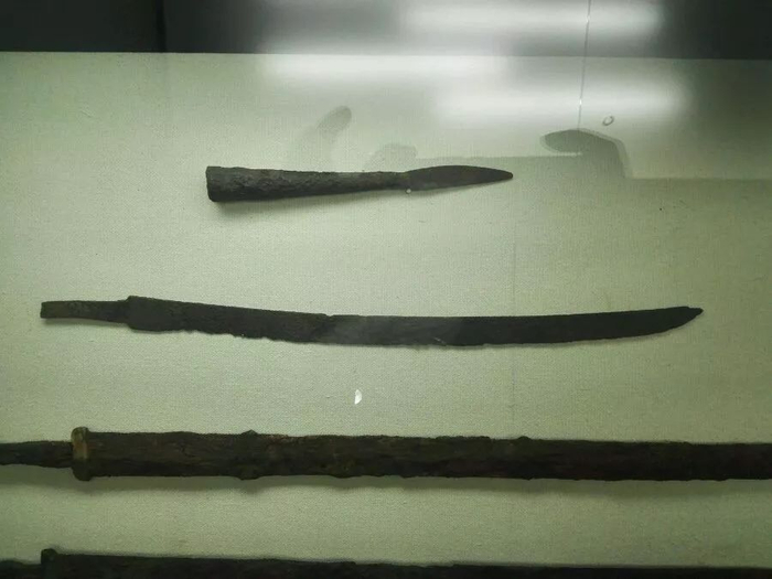 契丹女真蒙古军队的战刀都长啥样?|刀身|短柄|战刀|直刀|铁刀_新浪新闻