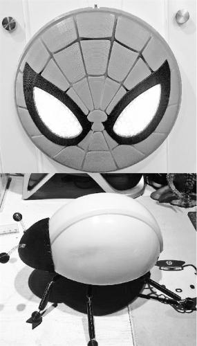 包国健为孩子们亲手打造的各种玩具。