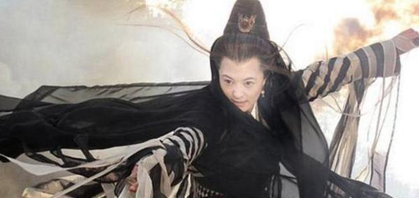 演“灭绝师太”的四位演员,只有图四真灭绝师太!