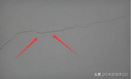 装修房子,墙面需要铲除白灰层吗?抹白灰墙住得安心吗?!