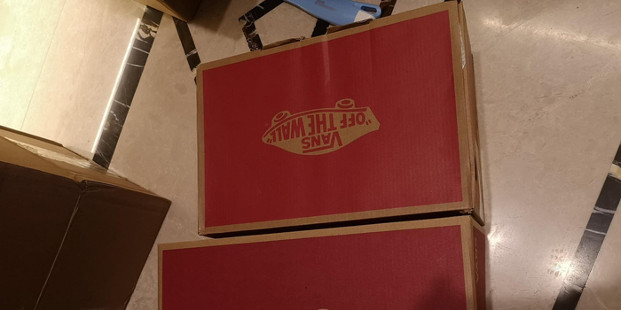 黑猫投诉:别样app买到假货