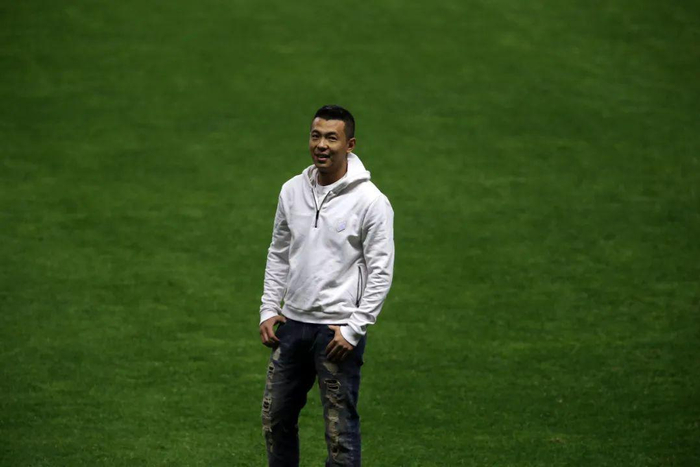 ▲2015年在虹口举办退役仪式的徐亮