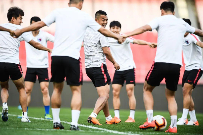 ▲执教天海期间