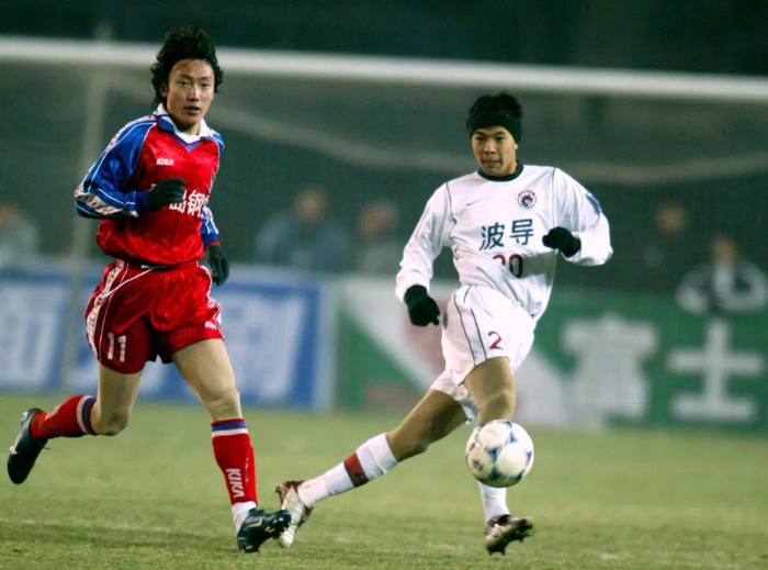 ▲徐亮和曲波，两位“超白金一代”代表