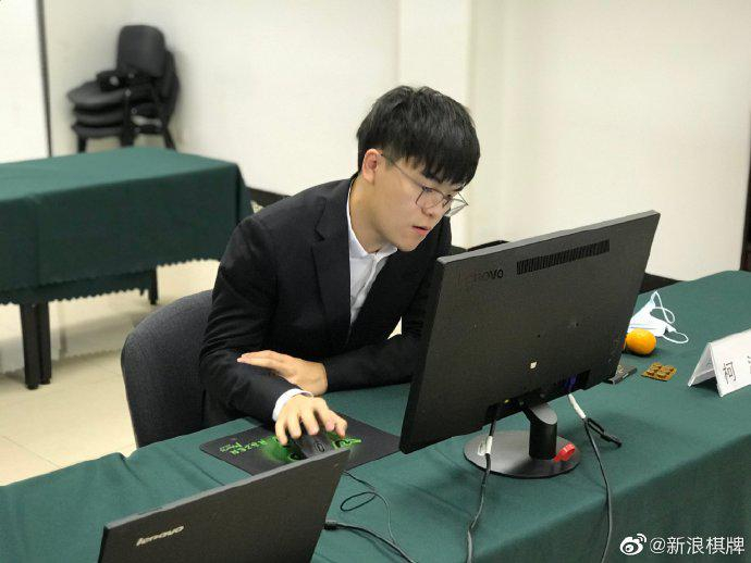 柯洁在半决赛上逆转卞相壹