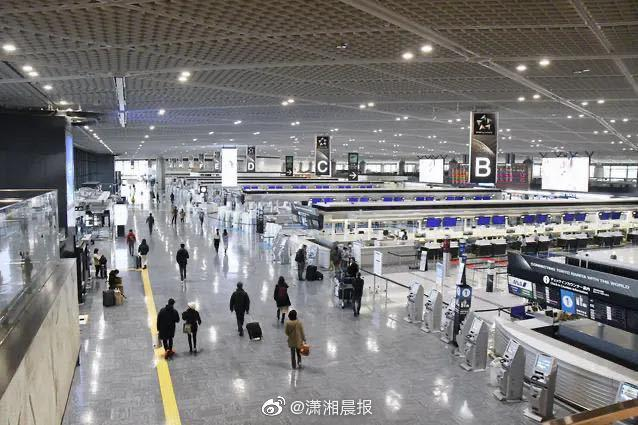  成田机场大厅。图/日经新闻
