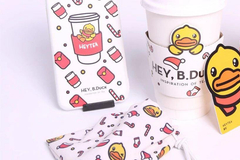 B.Duck母公司德盈控股赴港IPO：旗下小黄鸭品牌创千万收入 恒基地产李家杰持股