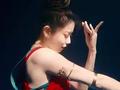 水下飞天被华春莹转发广受海外网友好评 女演员回应:开心到土拨鼠尖叫