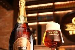 青岛啤酒“一世传奇”艺术典藏超高端新品上市