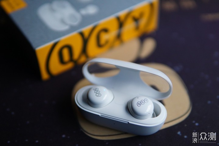 迷你高颜值qcy耳机百元的平民精品太酷了