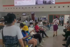 D2809旅客已转运至榕江站候车室