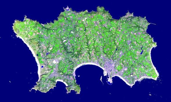 给“大地”卫星的全球地形图增加26万张新扫描图，制成迄今为止世界上最详细的数字地形图