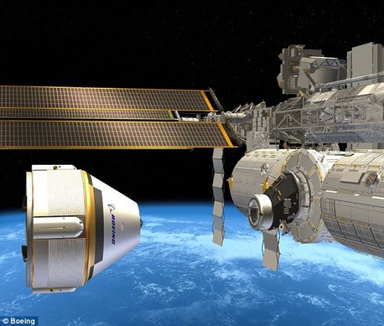 　　服役之后，CST-100飞船将首先用于将宇航员送上空间站。除了服务于宇航局外，CST-100还将用于执行私人任务，这也就是为什么波音与毕格罗宇航公司合作。目前，毕格罗宇航公司正在研制一系列充气型太空栖息地，被称之为“BA 330”，预计于几年后发射升空。