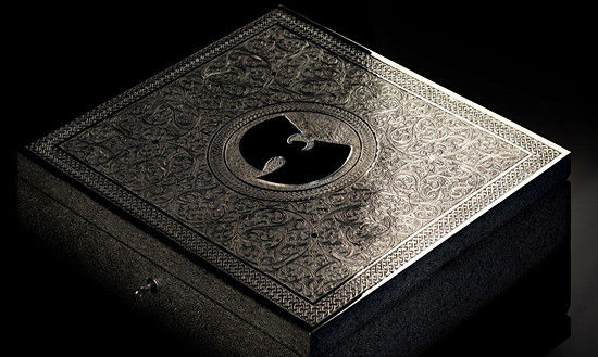 美国嘻哈组合“武当派”及卖出了200万美元天价的单张专辑。