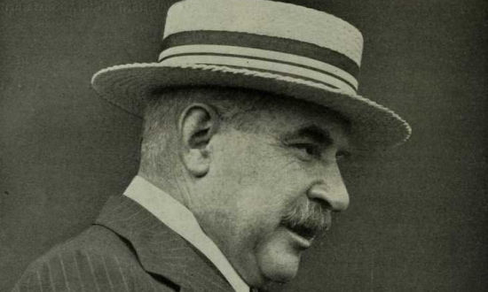 　　金融史传奇人物JP摩根，他的名字托付在金融巨头摩根大通之上流传至今。摩根是利弗莫尔的偶像。