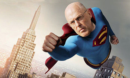 　　被誉为超人的保尔森。面对山呼海啸的金融危机，美国人把希望寄托在他的身上。保尔森曾回忆，多次夜不能寐，唯恐在钱场而不是战场上耻辱地输掉美国200多年国运。