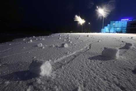 雪卷一般形成于相对平整的地面上