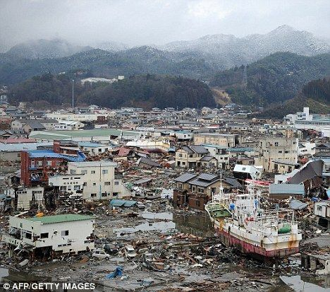　　人类无法阻止像上周日本大地震这样的自然灾害发生，但是如果能提前预测到，就能大大减少人员伤亡量。