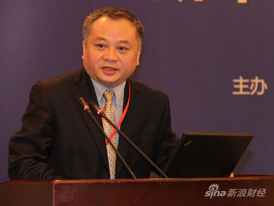 　　“2015复旦管理学国际论坛”于7月18日-19日在上海召开。北京理工大学管理与经济学院教授魏一鸣出席并演讲。