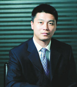 现年41岁的原汇添富基金基金经理苏竞