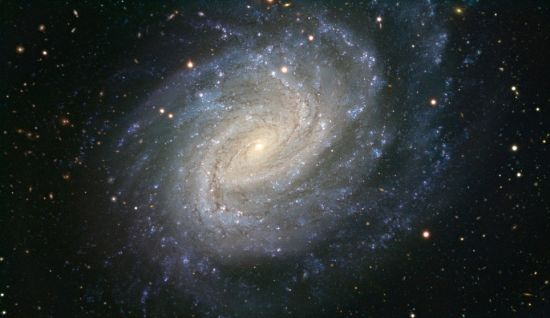 　　这个漩涡星系位于6000万光年外的波江座，星系NGC 1187在1982年和2007年分别发生了两次超新星爆发事件