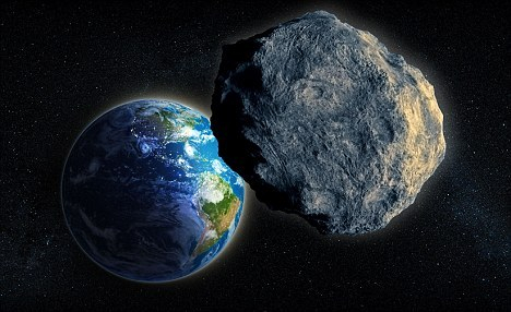　　在艾里宁彗星通过近地点之后一天，一颗小行星2009 TM8将紧随其后和地球擦肩而过。和艾里宁彗星一样，这颗小行星也不会对地球构成任何威胁。