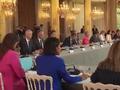 法国公布新政府内阁成员名单半数为女性