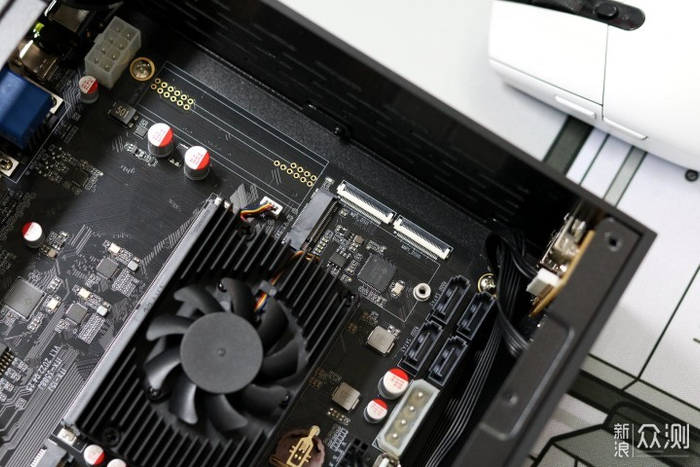 国产ARM主机的“天花板”,搭载RK3588处理器|主机|ARM_新浪新闻