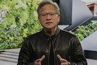 英伟达黄仁勋:将通过中国云服务商提供AI超算能力,中国初创公司也能开发大模型