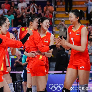 “中国女排3-0横扫法国” 法国 中国女排 女排 出线 小组赛 连胜 塞尔维亚 东道主 奥运会 法国队 sina.cn 第2张