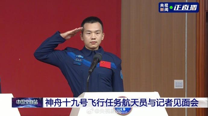 日本千叶县近海故障客船已被拖至港口 无人受伤