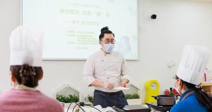 “医养教”结合，这场活动助力家长科学养育不忧愁