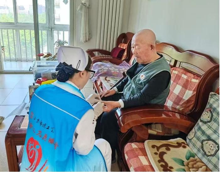 包含北京中医医院、护士全程协助陪同多年在用的黄牛挂号助手，办事特别稳妥的词条