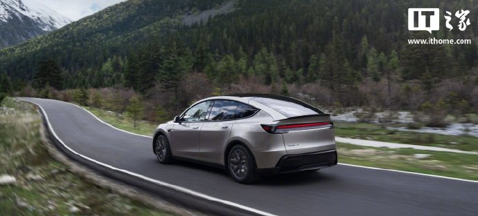 特斯拉 Model Y L 十月產(chǎn)能售罄，現在下訂 11 月才能交車(chē)