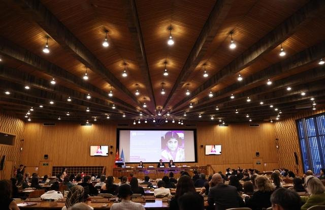 2024年10月16日，2024年联合国教科文组织女童和妇女教育奖颁奖仪式在法国巴黎举行。新华社记者 高静 摄